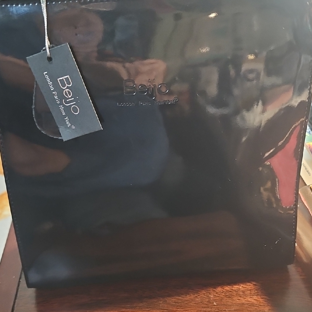 Beijo Glossy Black Women's Backpack